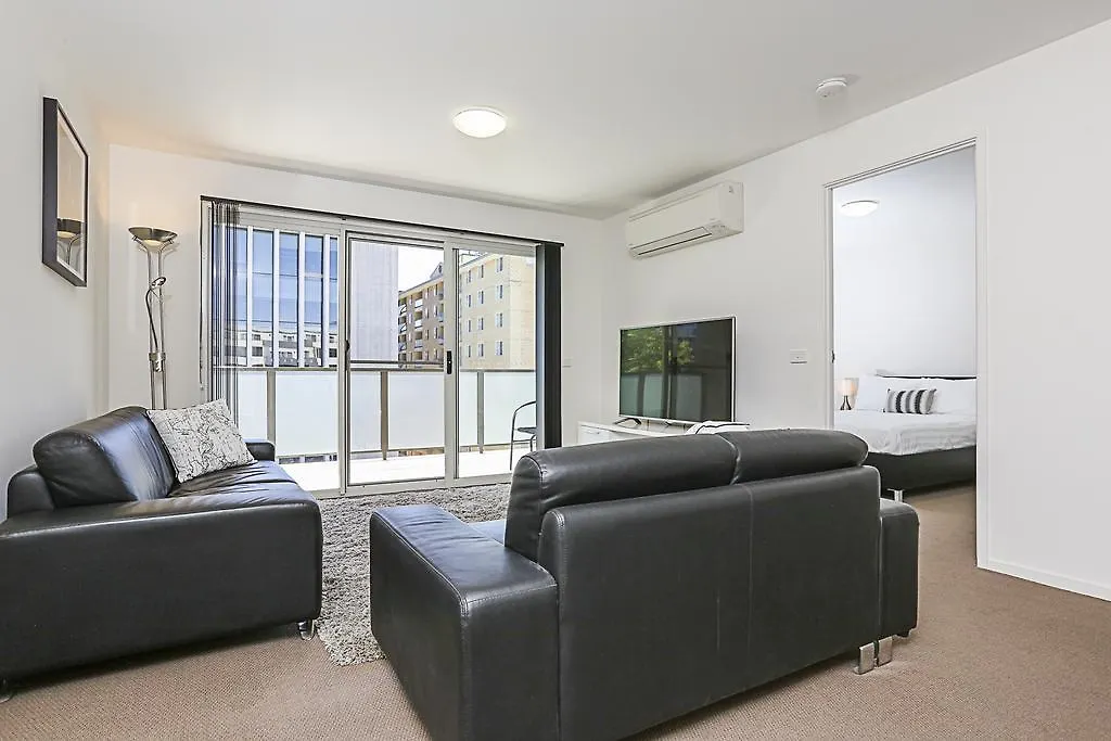 Accommodate Canberra - Braddon Apartments 0*,